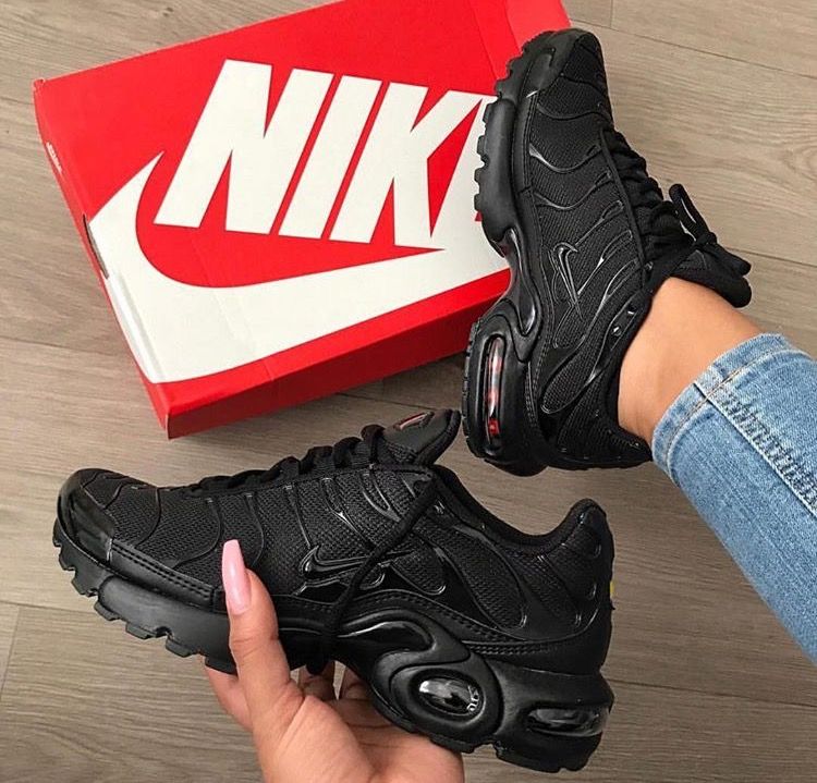 Nike Air Max Plus Women's - Black